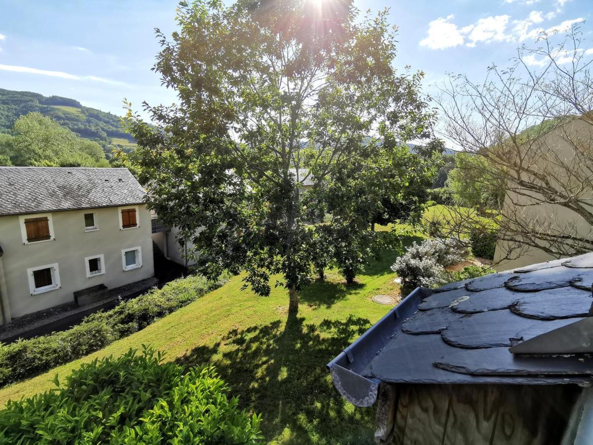 Au 11 T3 Duplex, Village Vacances, Piscines, Parking Saint-Geniez-dʼOlt Dış mekan fotoğraf